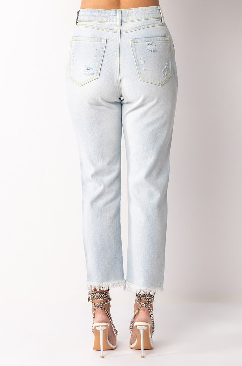 BENVENUTO HIGH RISE DISTRESSED MOM JEANS