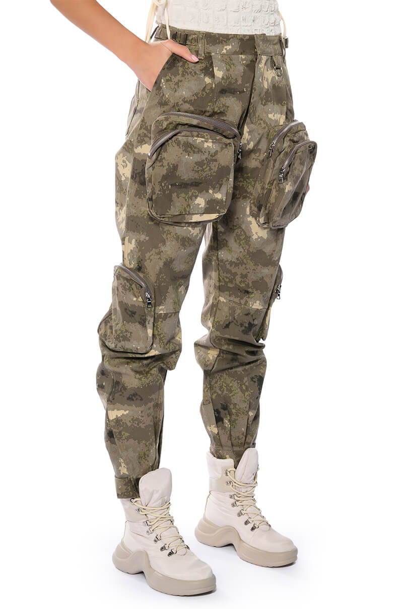SHOW UP POCKET DETAIL CARGO