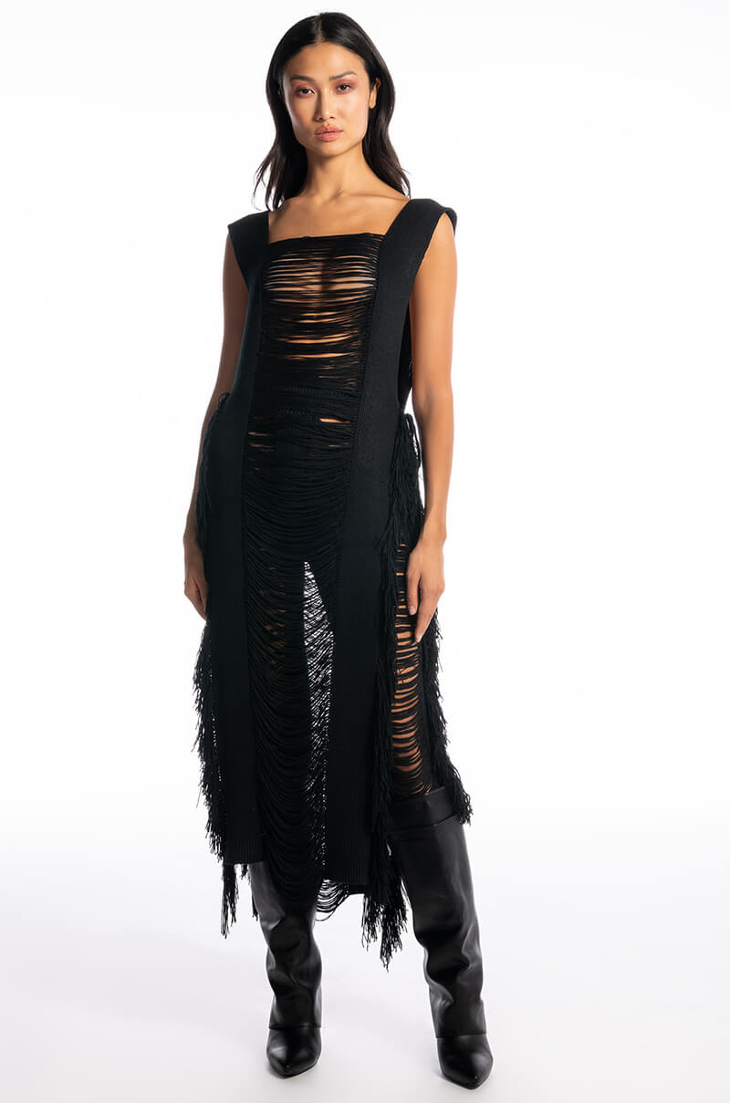 SHREDDED SLEEVELESS LONG KNIT SWEATER