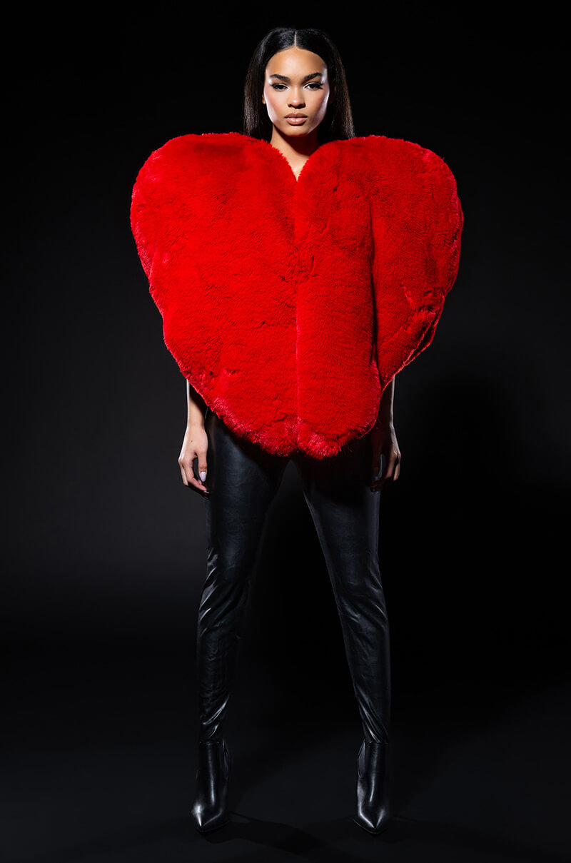 STAR CROSSED LOVER FAUX FUR HEART VEST