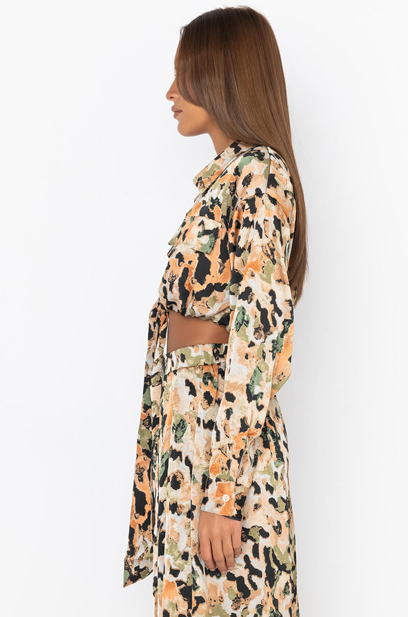 SWEET LOVE TIE FRONT BLOUSE