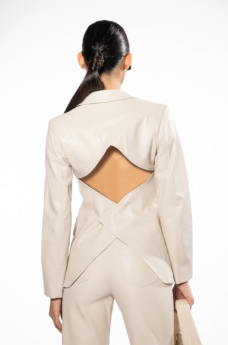 TE QUIERO VEGAN LEATHER OPEN BACK BLAZER