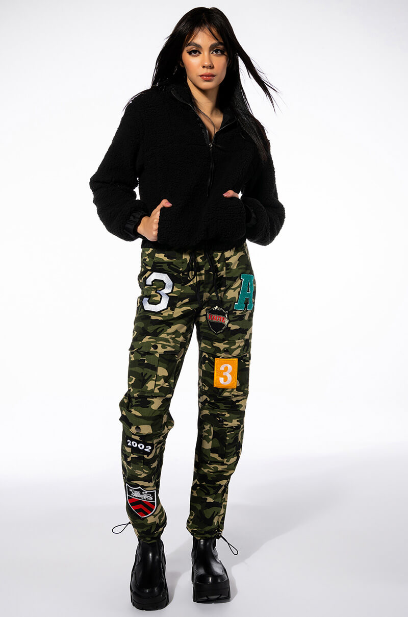 TEDDY ULTRA FUZZY HALF ZIP SWEATSHIRT