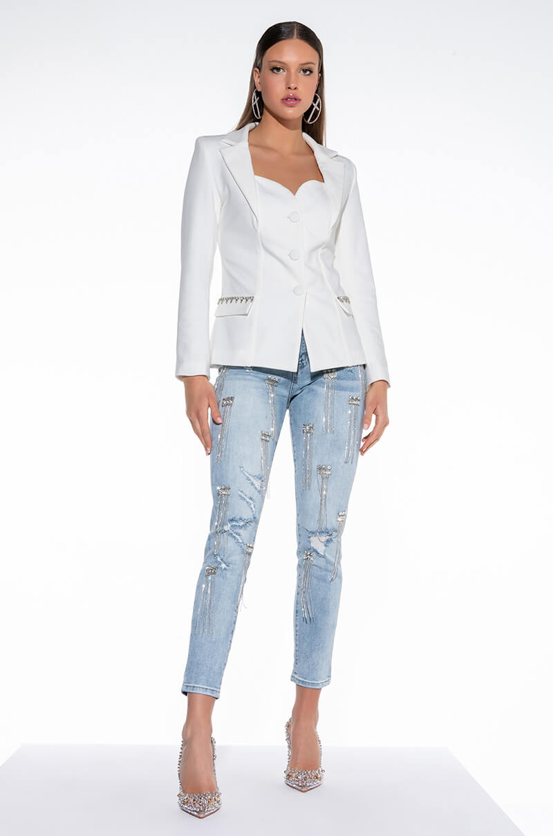 THAT'S AMORE SWEETHEART NECKLINE BLAZER