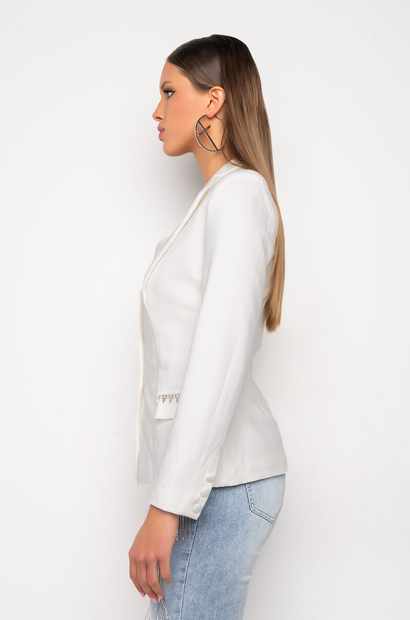 THAT'S AMORE SWEETHEART NECKLINE BLAZER