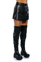 KATO FAUX LEATHER SKORT