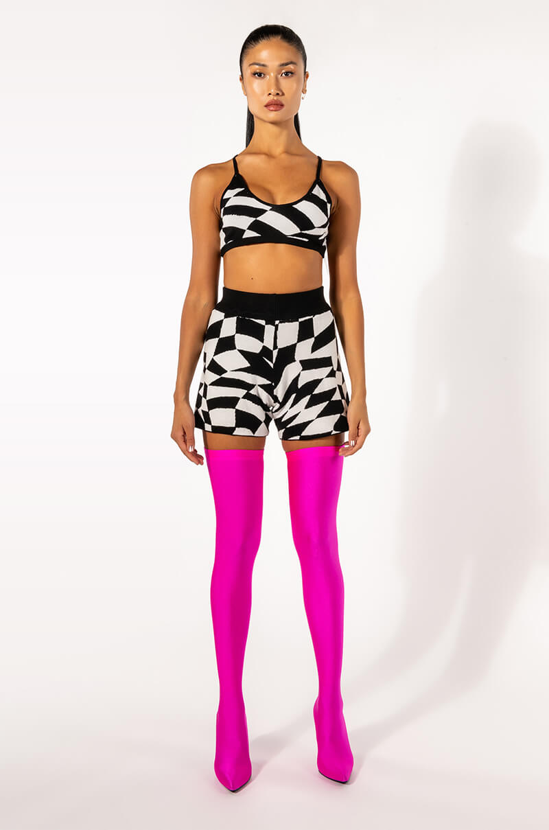 WAVY CHECKERED COZY SHORTS