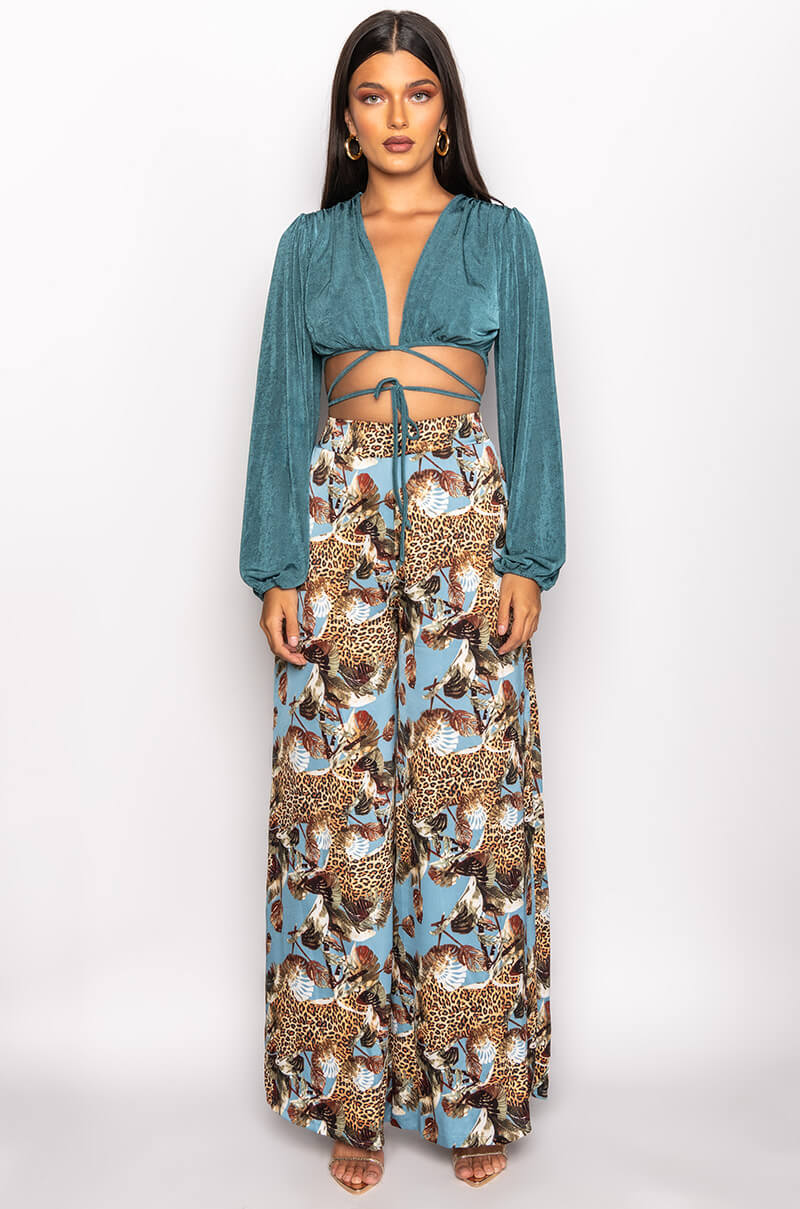 TRY HARDER TIE FRONT CROP TOP