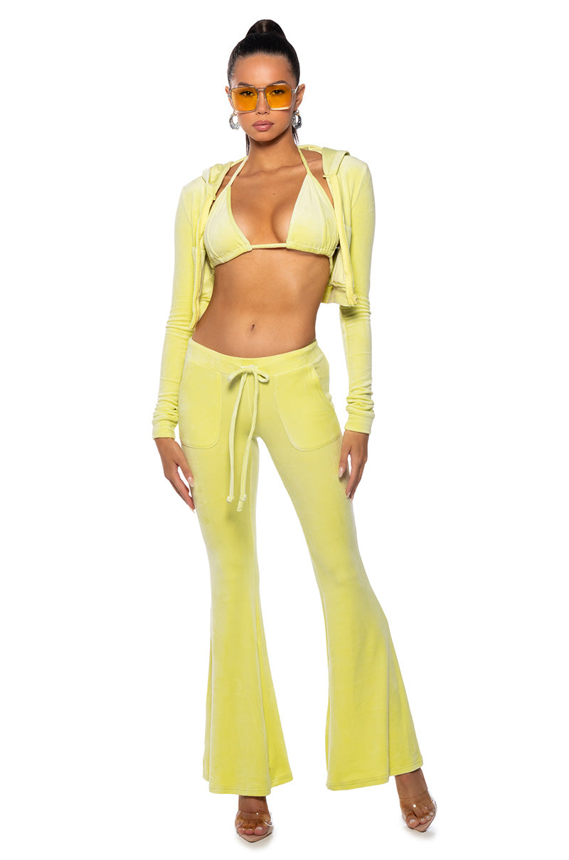 TYPICAL ATTITUDE SWEATPANT IN LIME