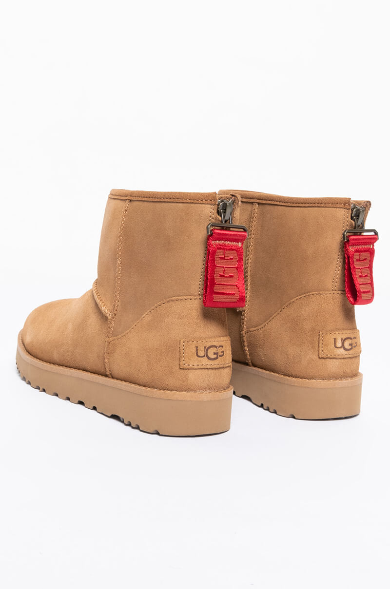 UGG CLASSIC MINI LOGO ZIP