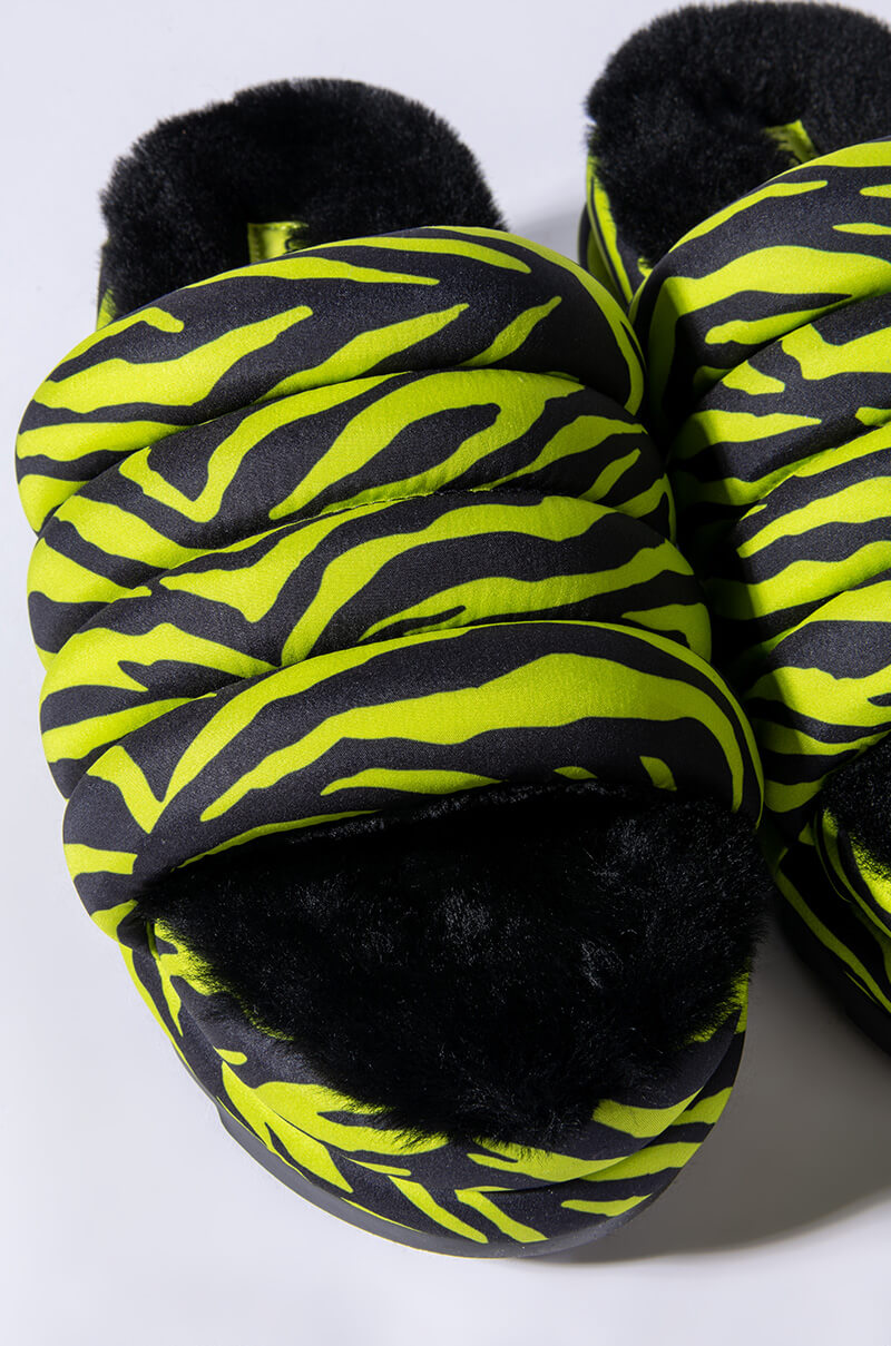 UGG PUFT SLIDE TIGER PRINT SANDAL
