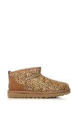 UGG ULTRA MINI SPECKLES BOOTIE IN CHESTNUT