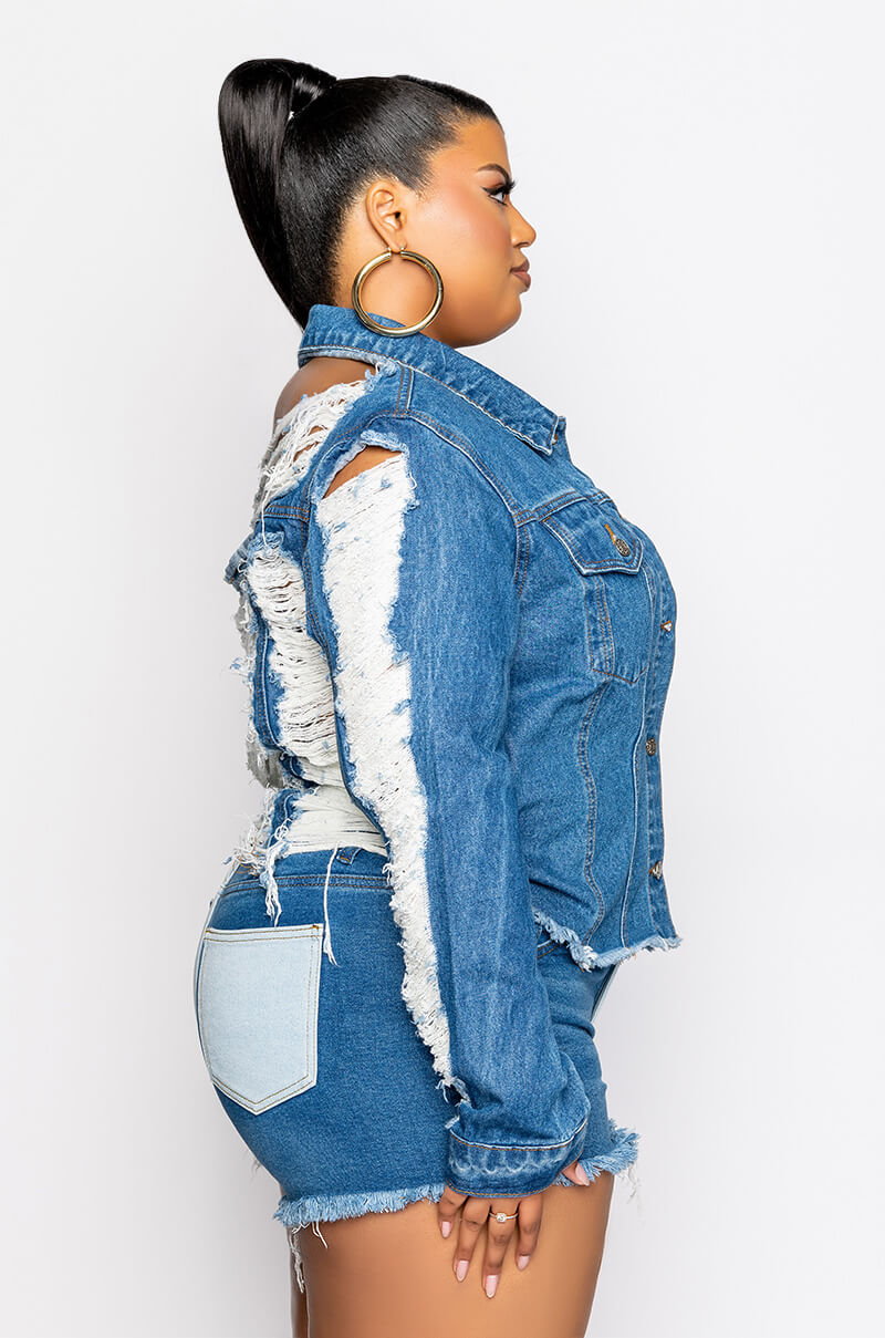 ULTRA DISTRESSED CROP DENIM JACKET