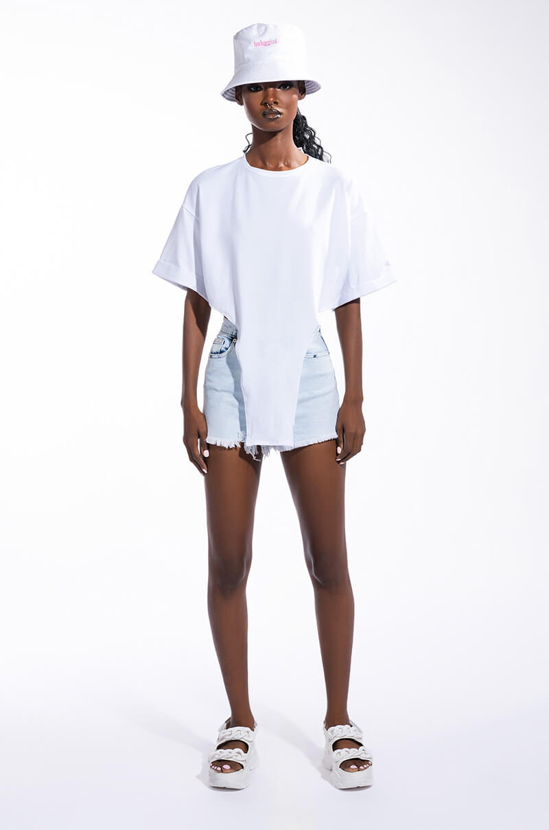 UNTHINKABLE T SHIRT WITH IRREGULAR HEM