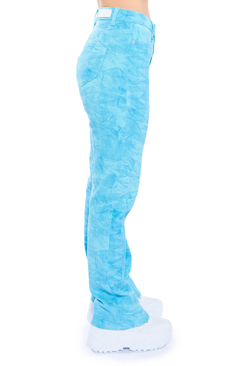 UP IN THE CLOUDS HIGH RISE RELAXED FIT JEANS