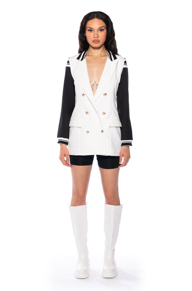 VARSITY LUXE FIT BLAZER