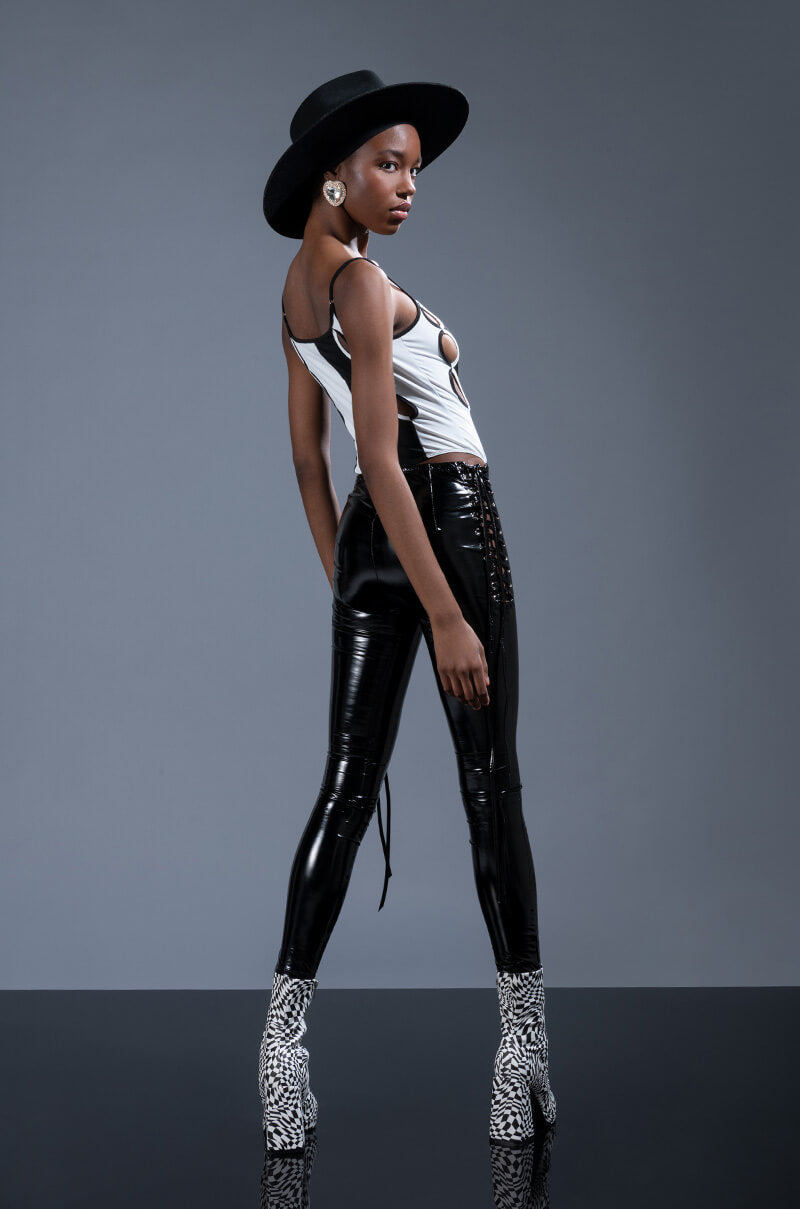 WASHPOPPIN VINYL LACE UP LEGGING