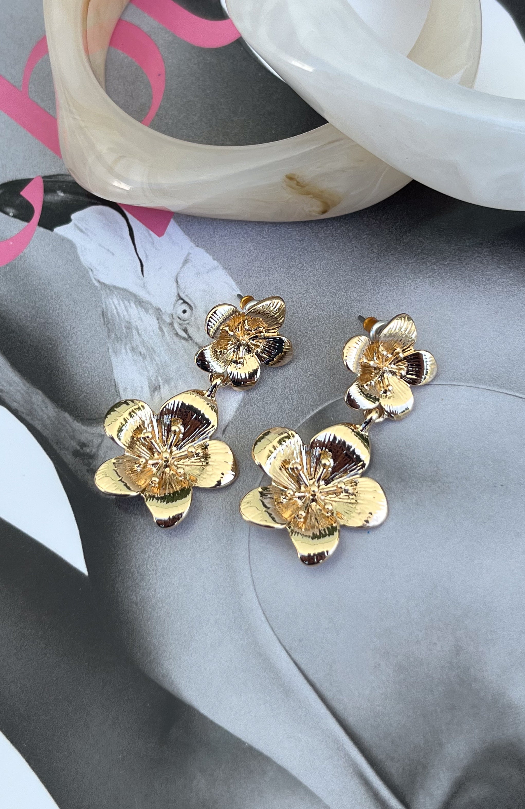 Astara Earrings Gold