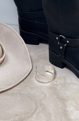 Azura Chunky Bangle Silver