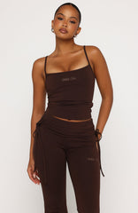 Pretty Vibes Singlet Chocolate