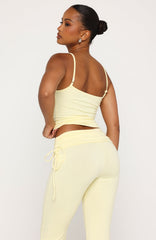 Pretty Vibes Singlet Lemon