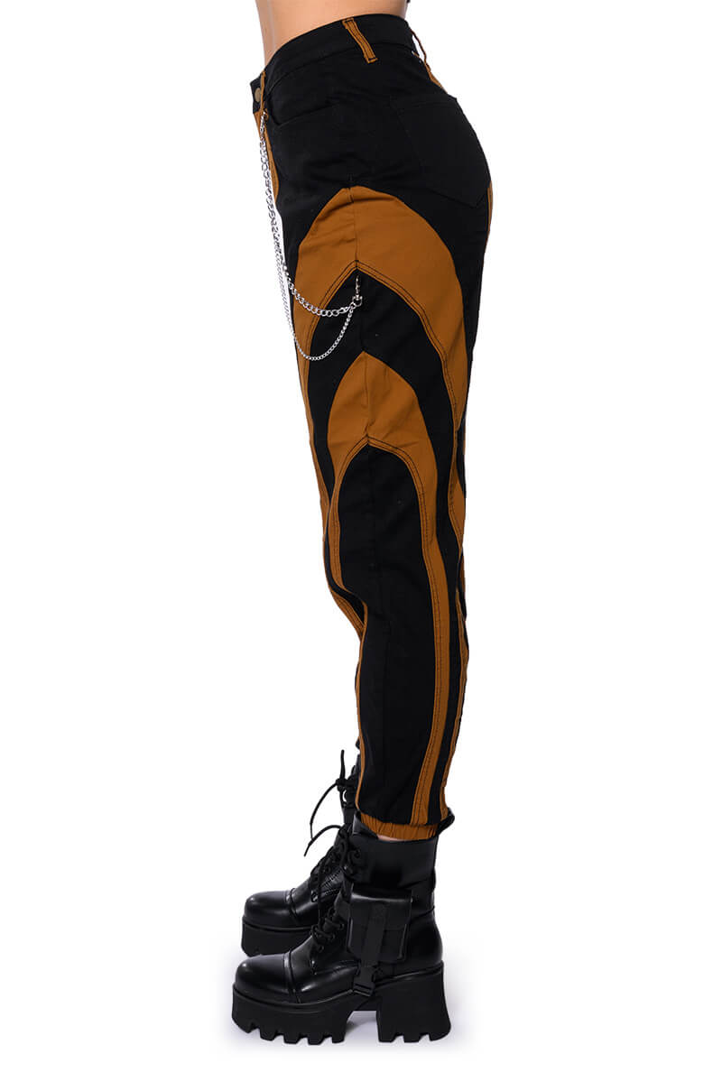 WONKA CHAIN DETAIL COLOR BLOCKED DENIM PANT