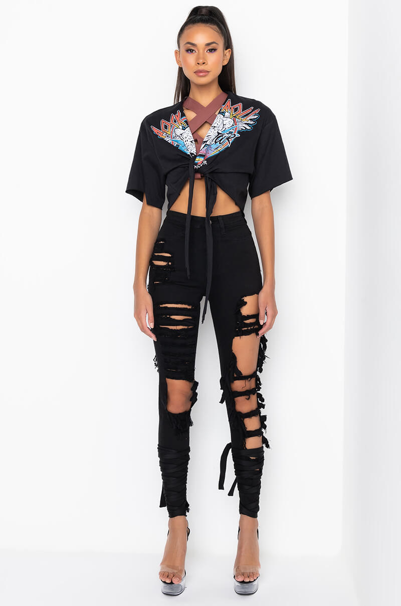 WORLD TOUR TIE FRONT CROPPED GRAPHIC T SHIRT