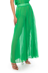 YOUR ULTIMATE PLEATED PALAZZO PANT IN GREEN